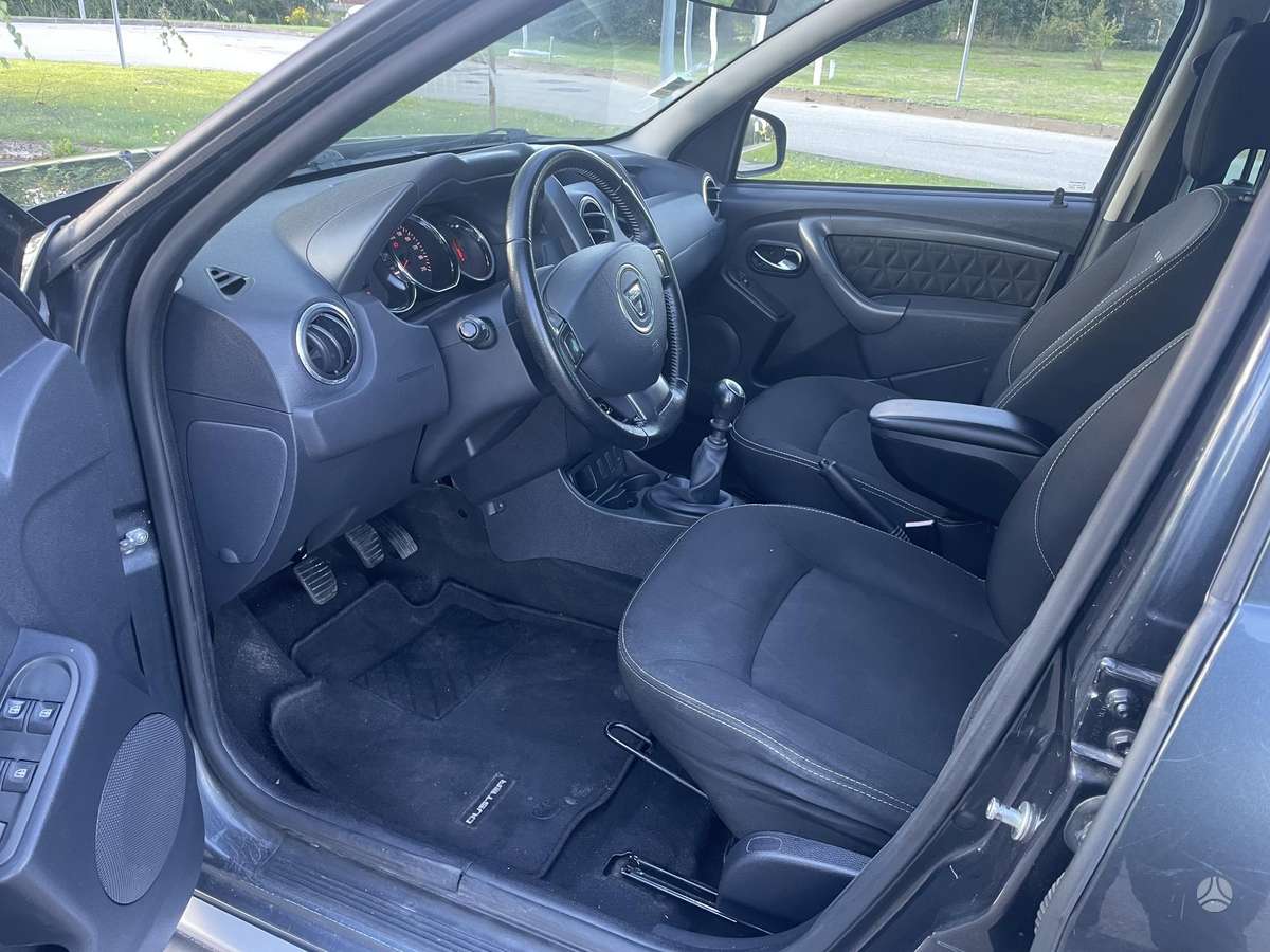 Dacia Duster 2014 — photo 9