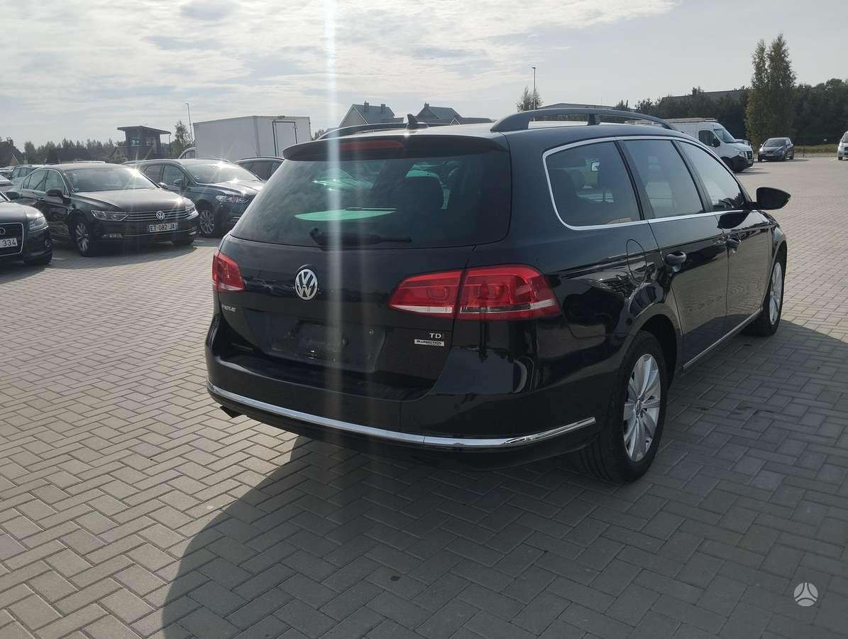 Volkswagen Passat 2011 — двигун 1598 cm³, 105 HP (77kW)