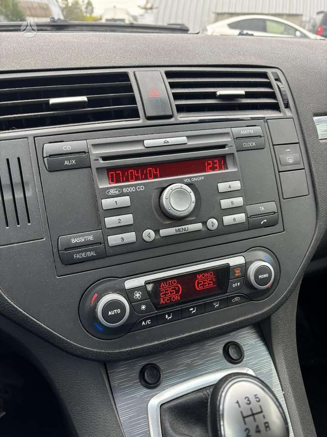 Ford C-MAX 2008 — photo 10