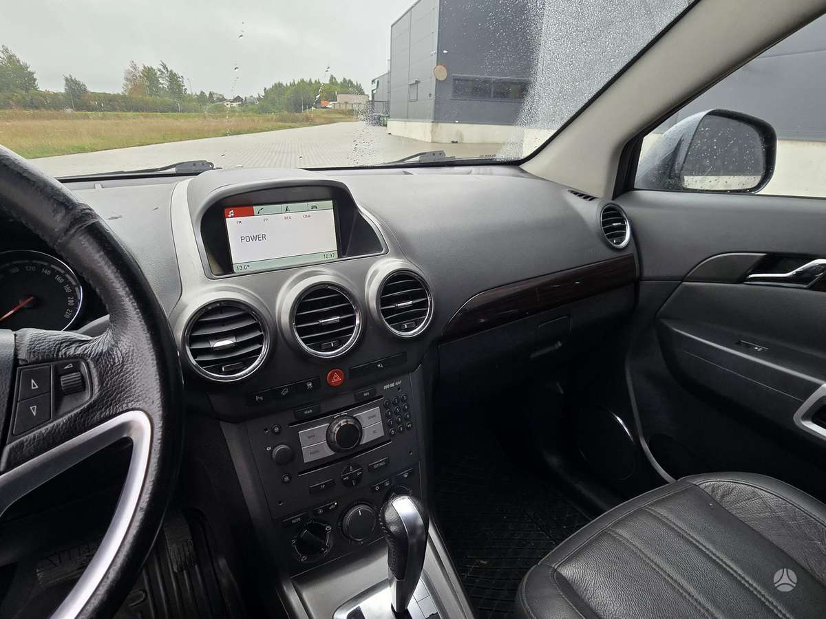 Opel Antara 2009 — photo 12