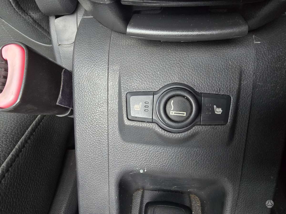 Opel Antara 2009 — photo 14