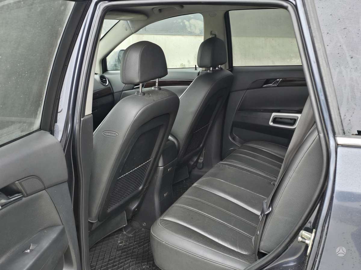 Opel Antara 2009 — photo 8