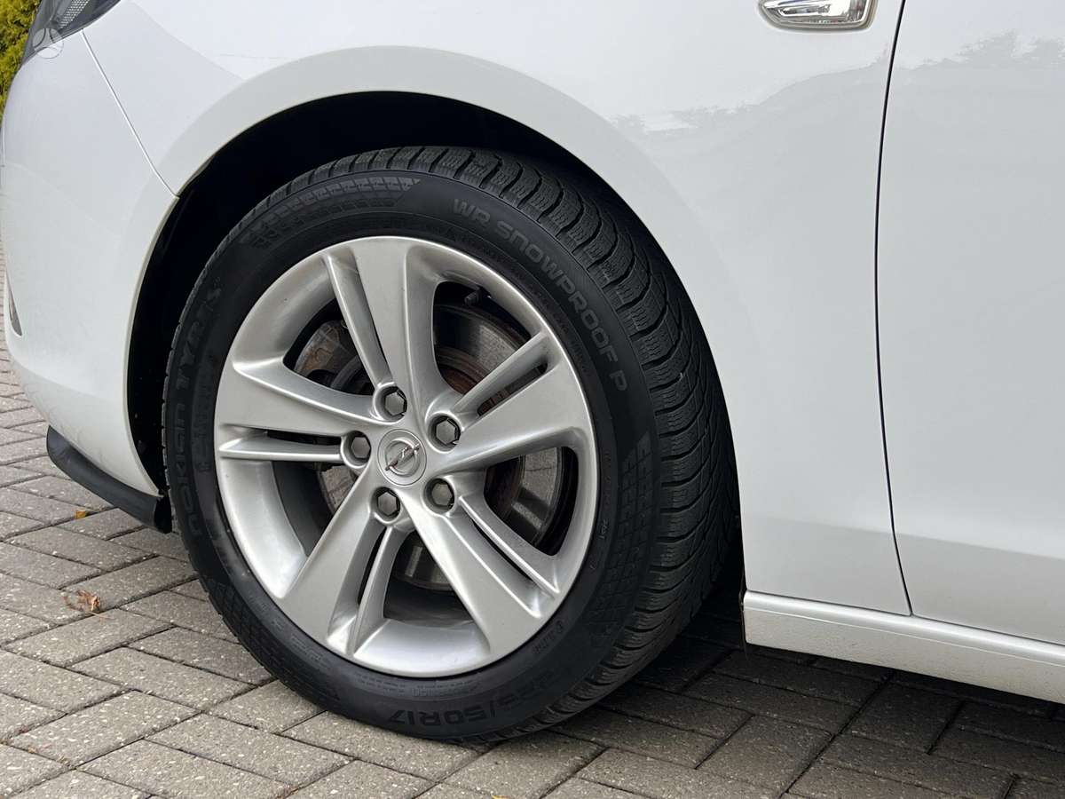 Opel Zafira 2015 — фото 13