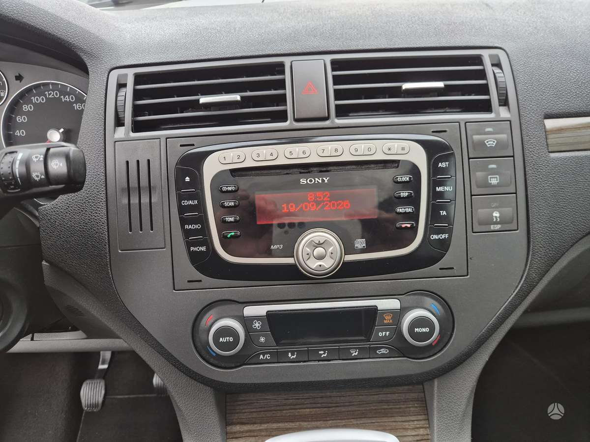 Ford C-MAX 2008 — photo 10