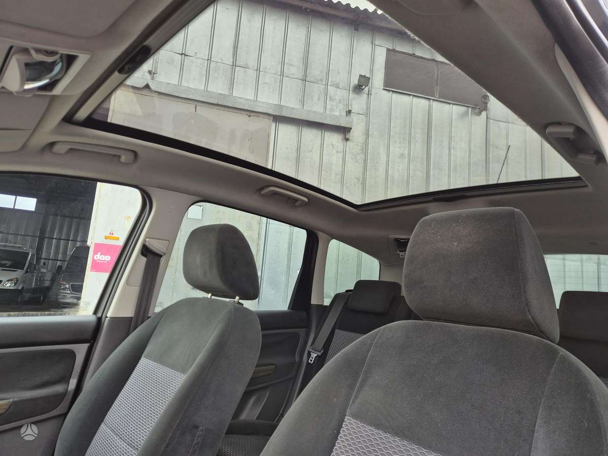 Ford C-MAX 2008 — photo 11