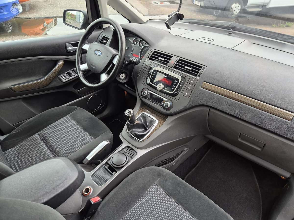 Ford C-MAX 2008 — photo 16