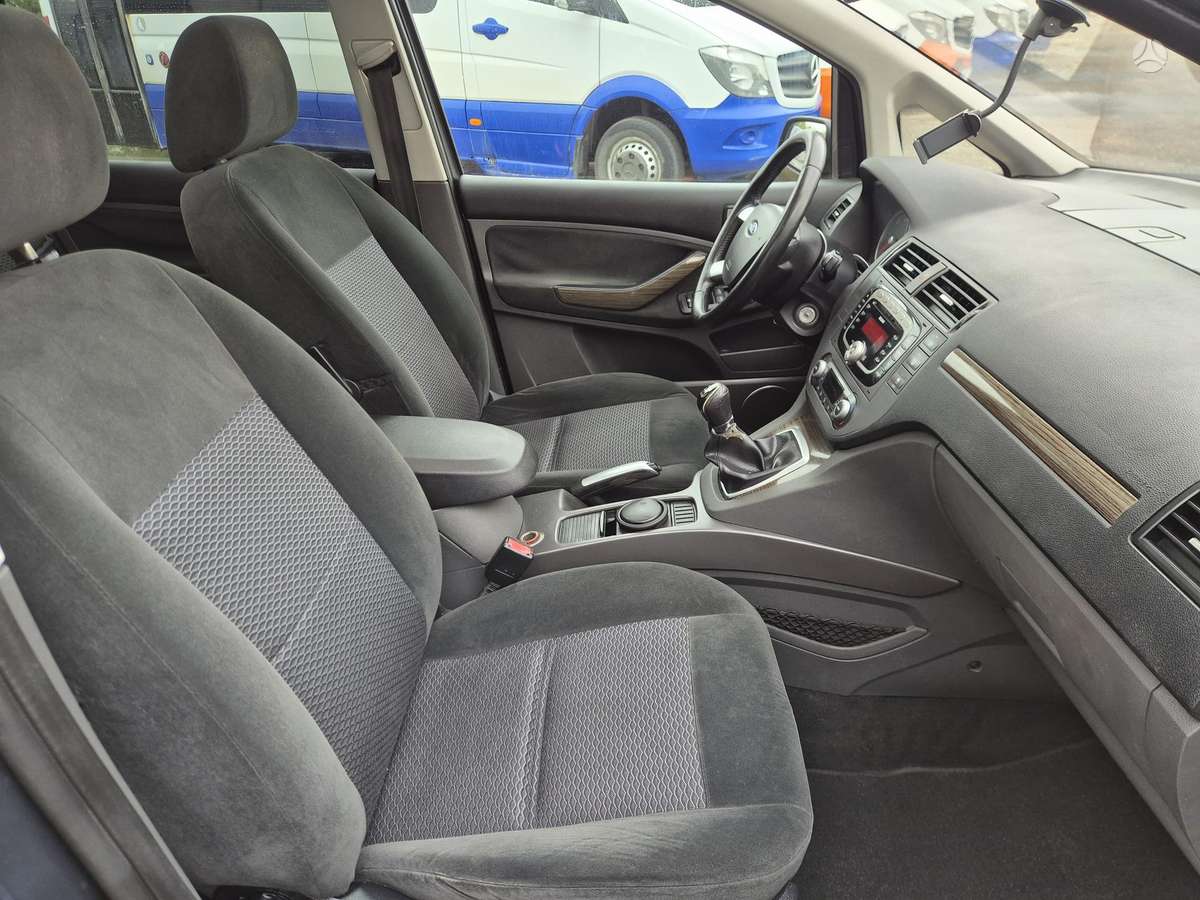Ford C-MAX 2008 — photo 17