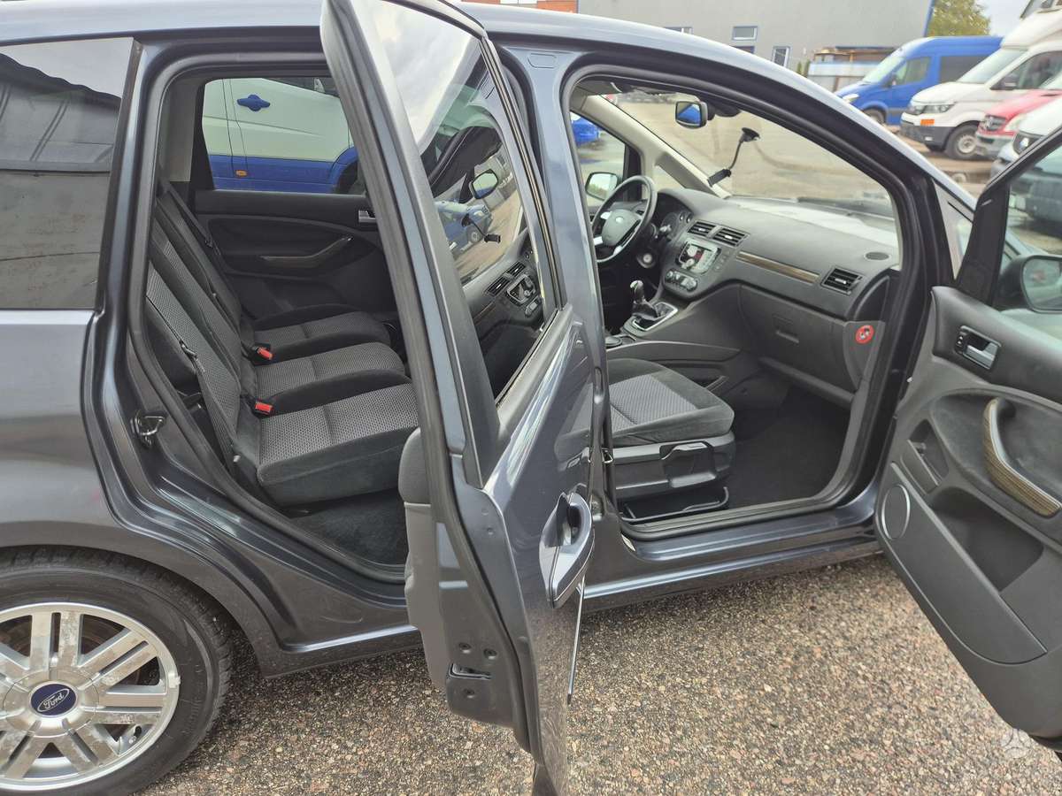 Ford C-MAX 2008 — photo 19