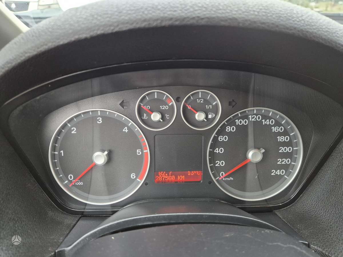 Ford C-MAX 2008 — photo 25