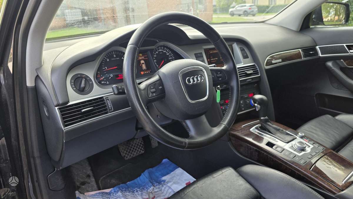 Audi A6 2009 — photo 27