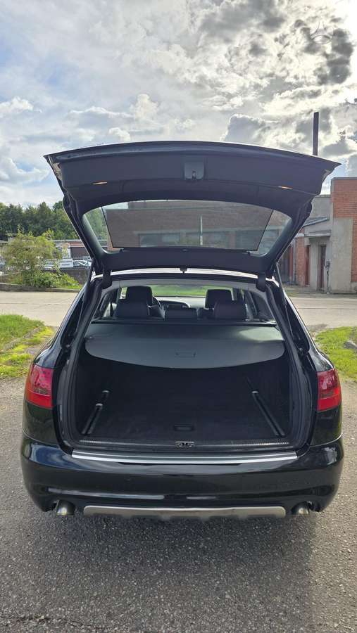 Audi A6 2009 — photo 37