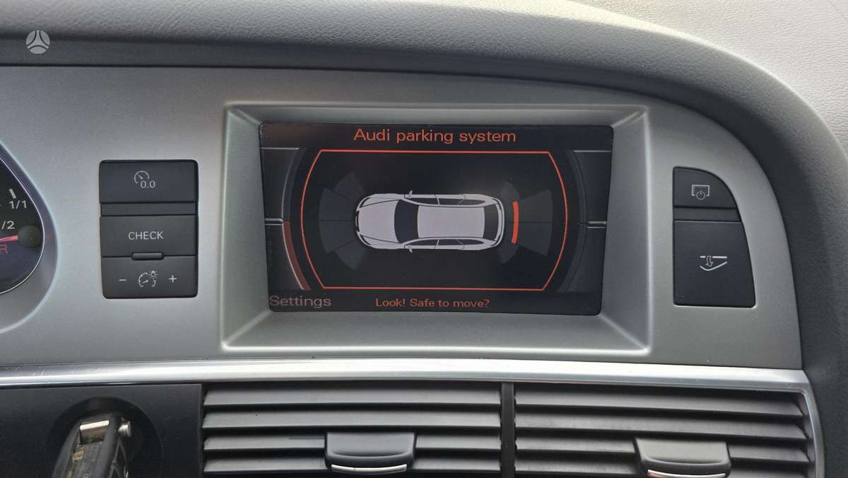 Audi A6 2009 — photo 46