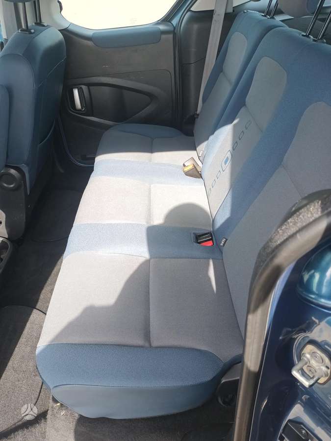 Citroen Berlingo 2010 — photo 12
