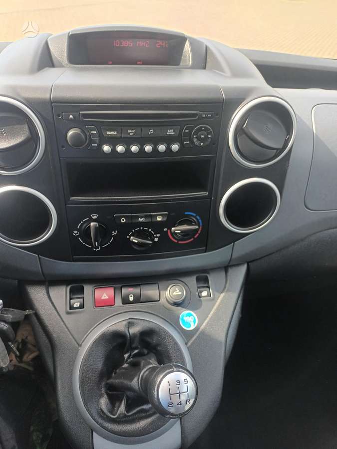 Citroen Berlingo 2010 — photo 13