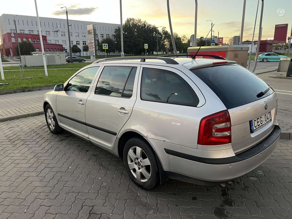 Skoda Octavia 2006 — engine 1896 cm³, 105 HP (77kW)