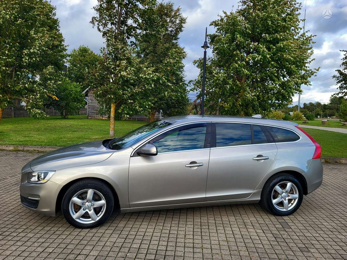 Volvo V60 2013 — photo 5