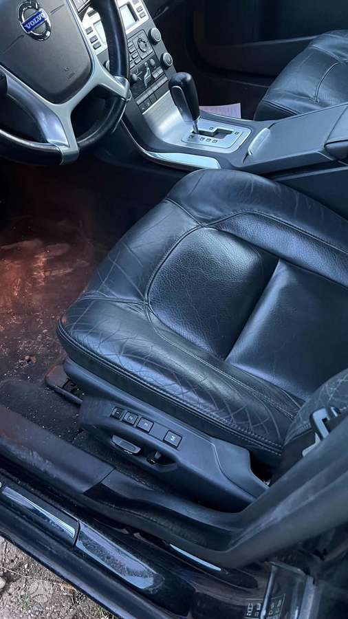 Volvo V70 2011 — photo 5