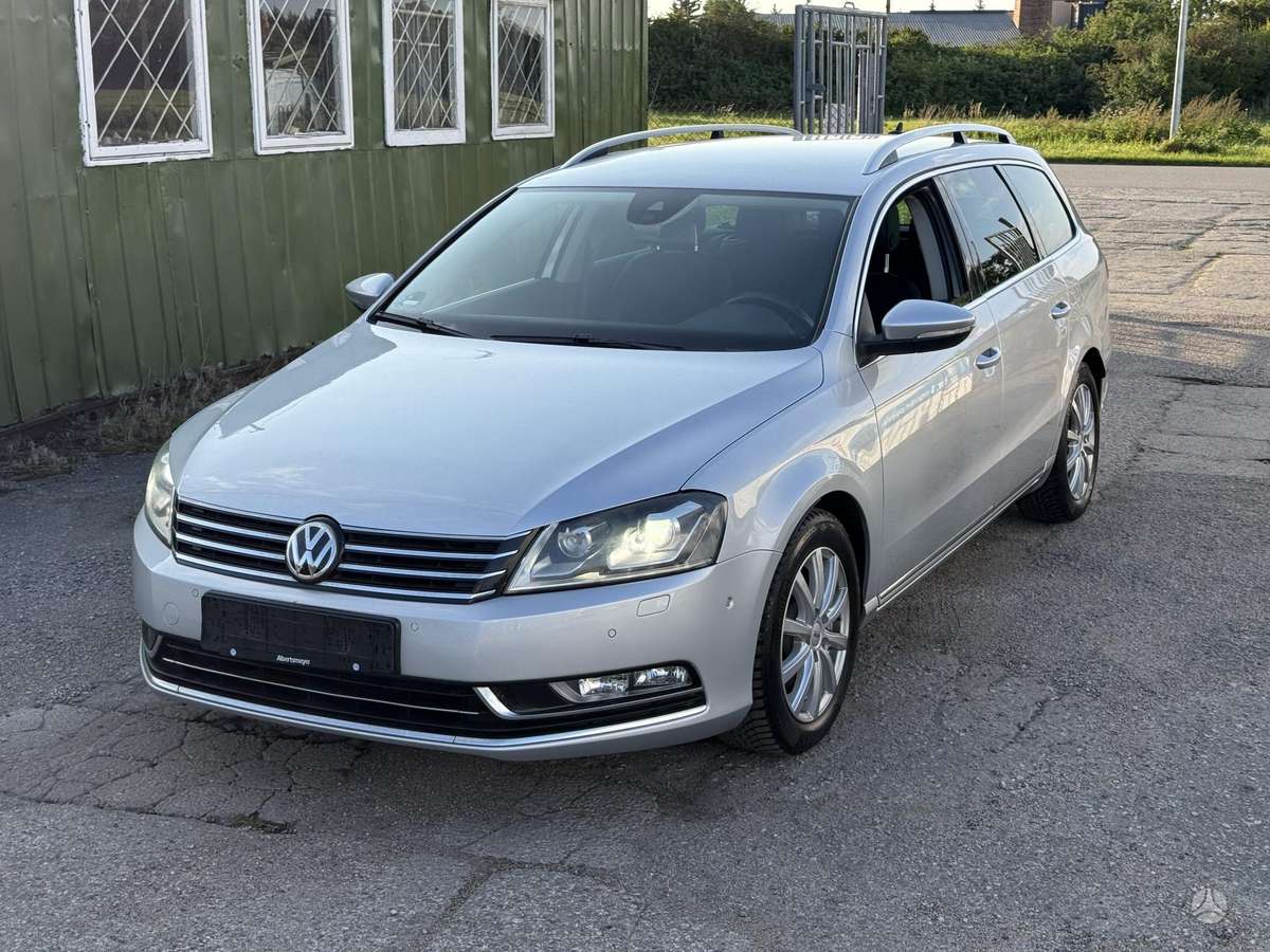 Volkswagen Passat, 2011
