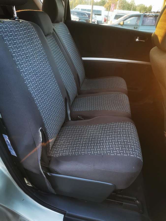 Toyota Corolla 2005 — photo 11