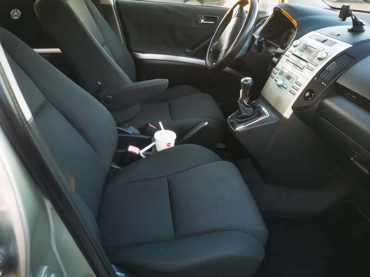 Toyota Corolla 2005 — photo 5