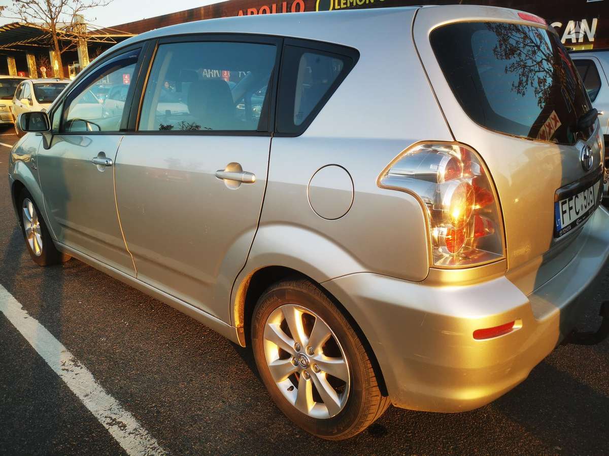 Toyota Corolla 2005 — photo 8