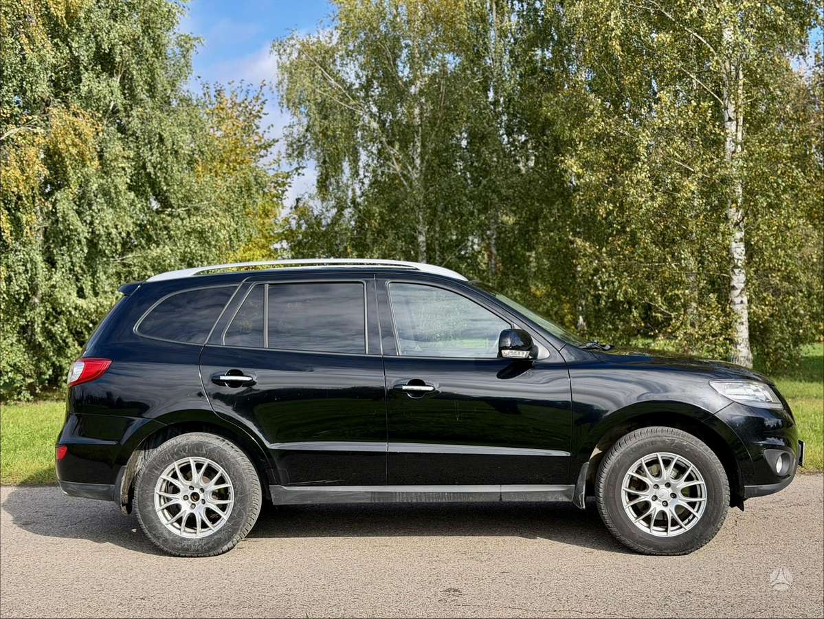 Hyundai Santa 2010 — photo 6