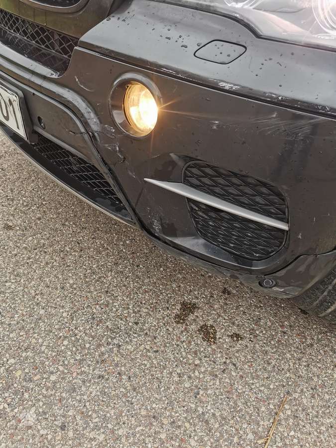 BMW X5 2010 — photo 8