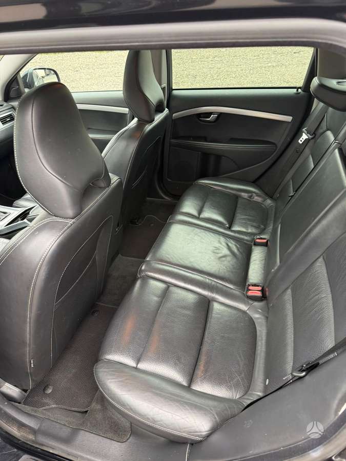 Volvo V70 2014 — photo 7
