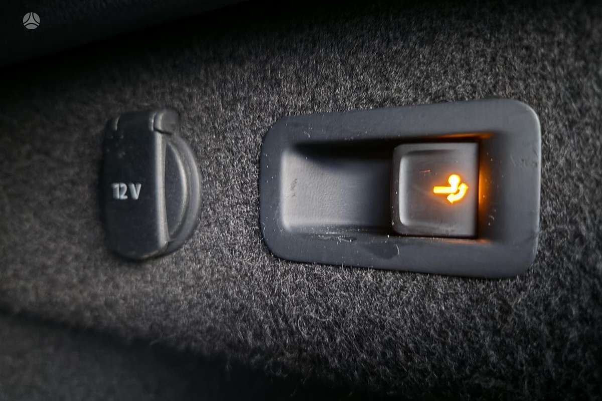 Volkswagen Passat 2015 — photo 13