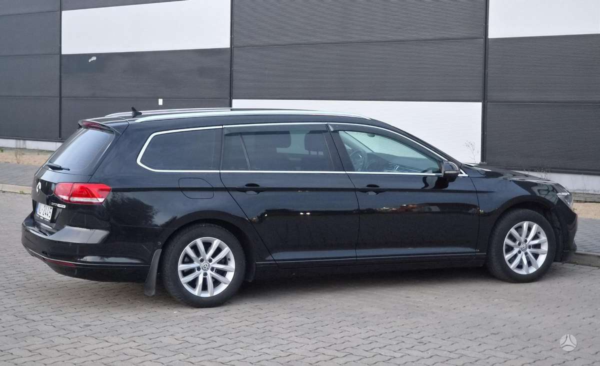 Volkswagen Passat 2015 — interior