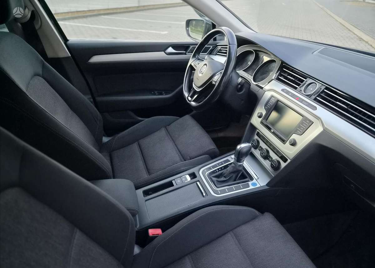 Volkswagen Passat 2015 — photo 8