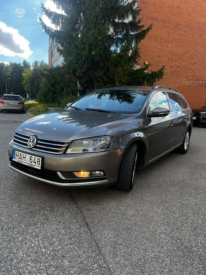 Volkswagen Passat, 2011
