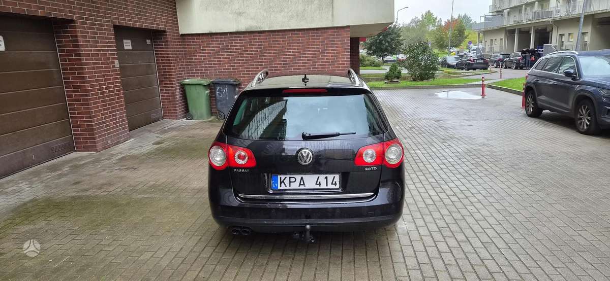 Volkswagen Passat 2008 — салон