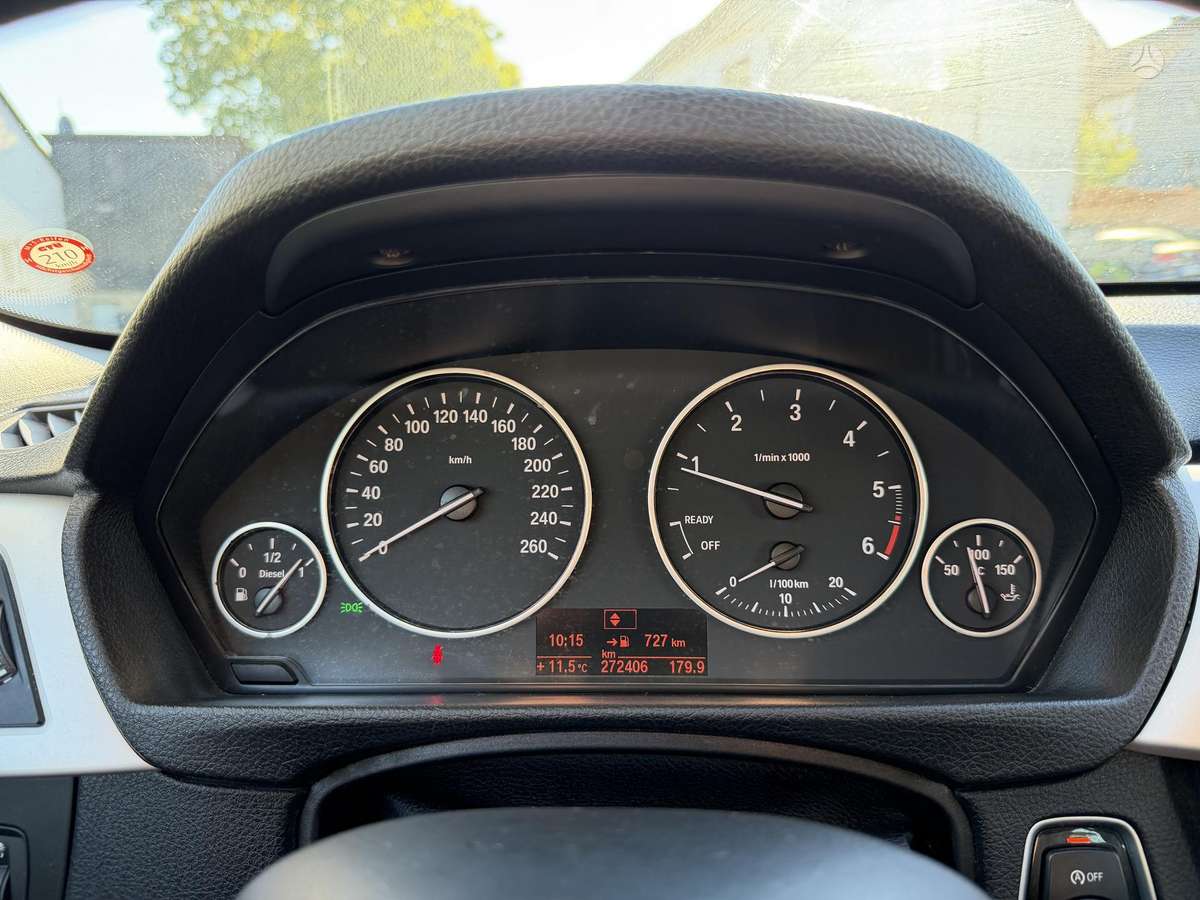 BMW 320 2013 — photo 14