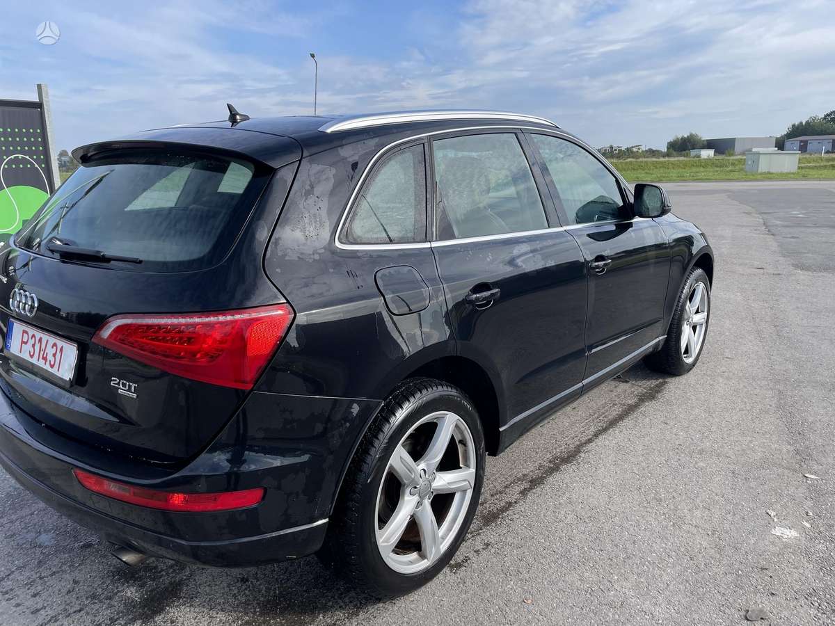 Audi Q5 2008 — двигун 1984 cm³, 211 HP (155kW)