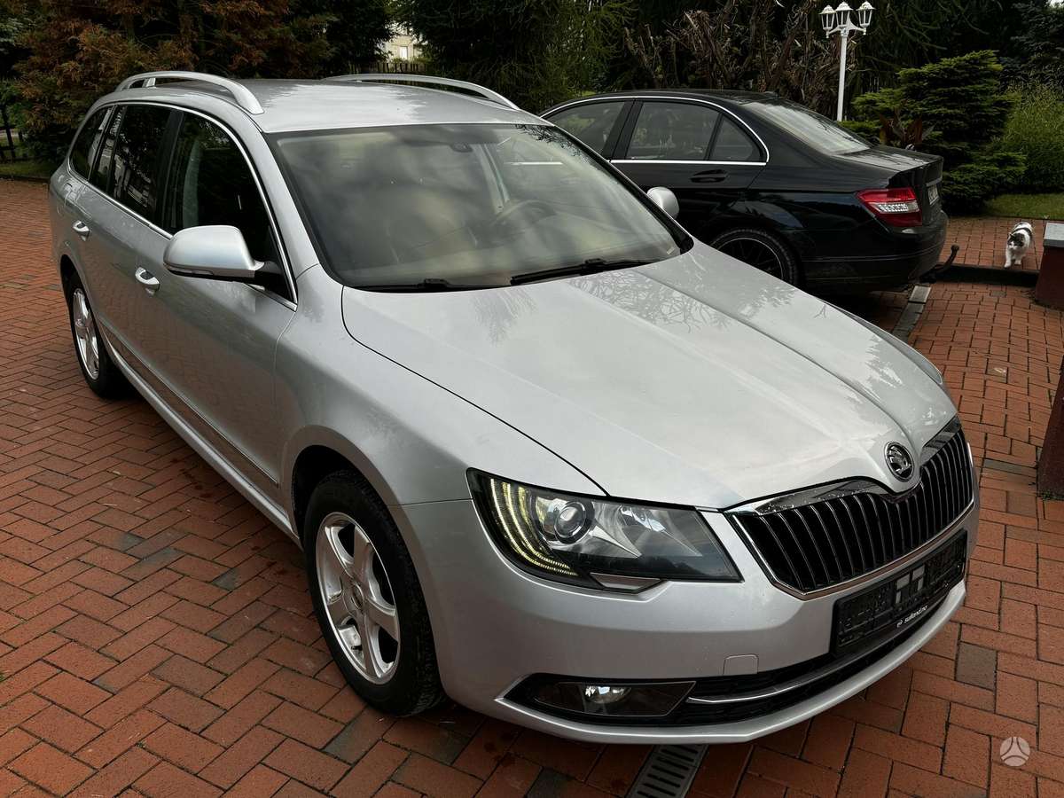 Skoda Superb 2015 — interior