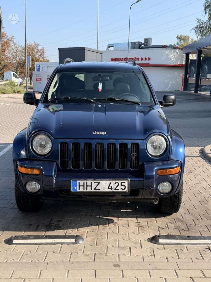 Jeep Cherokee 2004 — photo 7