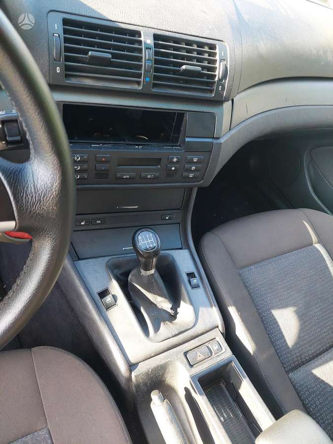 BMW 320 2005 — photo 7