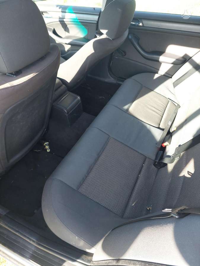 BMW 320 2005 — photo 8