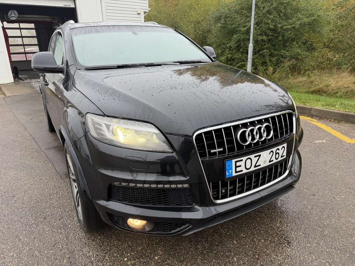 Audi Q7 2008 — interior