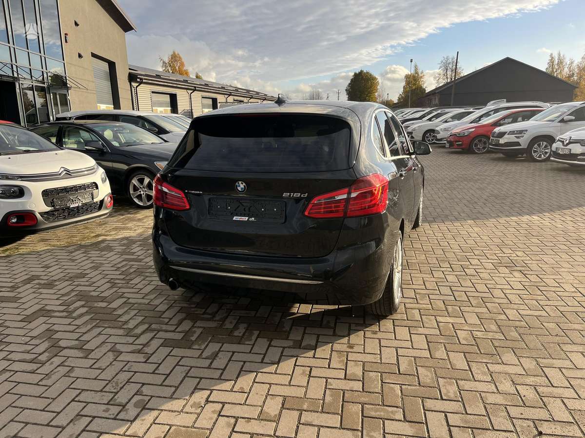 BMW 218 2015 — двигун 2000 cm³, 136 HP (100kW)