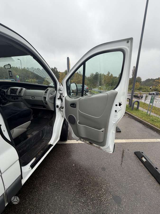 Renault Trafic 2008 — photo 6