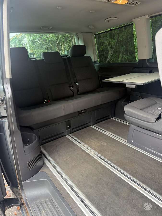 Volkswagen Multivan 2005 — photo 10