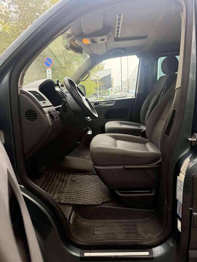 Volkswagen Multivan 2005 — photo 13