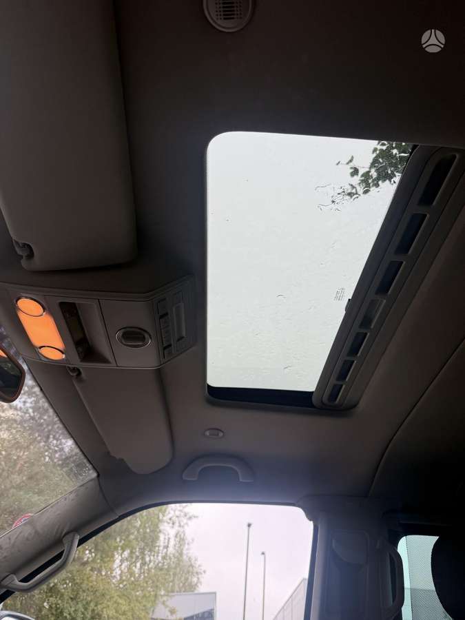 Volkswagen Multivan 2005 — photo 16