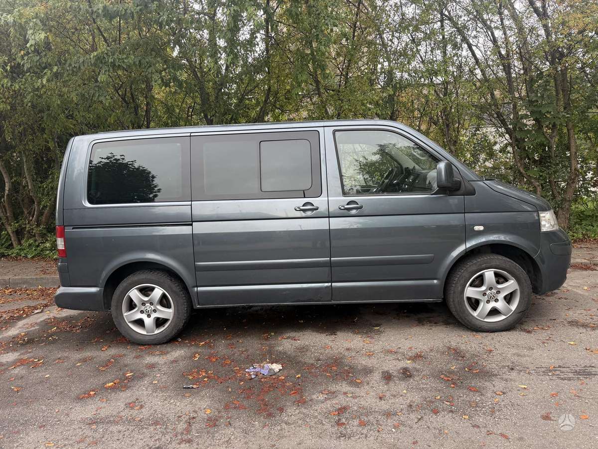 Volkswagen Multivan 2005 — engine 2460 cm³, 174 HP (128kW)