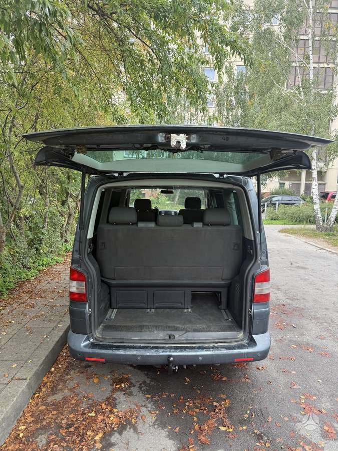 Volkswagen Multivan 2005 — photo 9