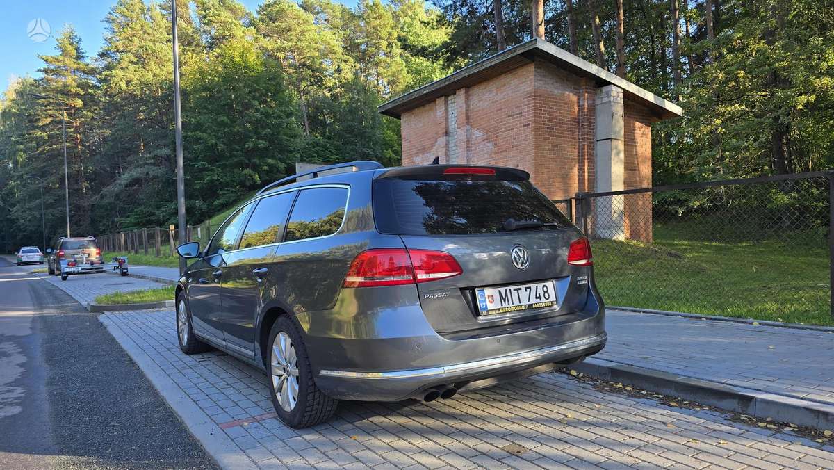 Volkswagen Passat 2013 — engine 1968 cm³, 140 HP (103kW)
