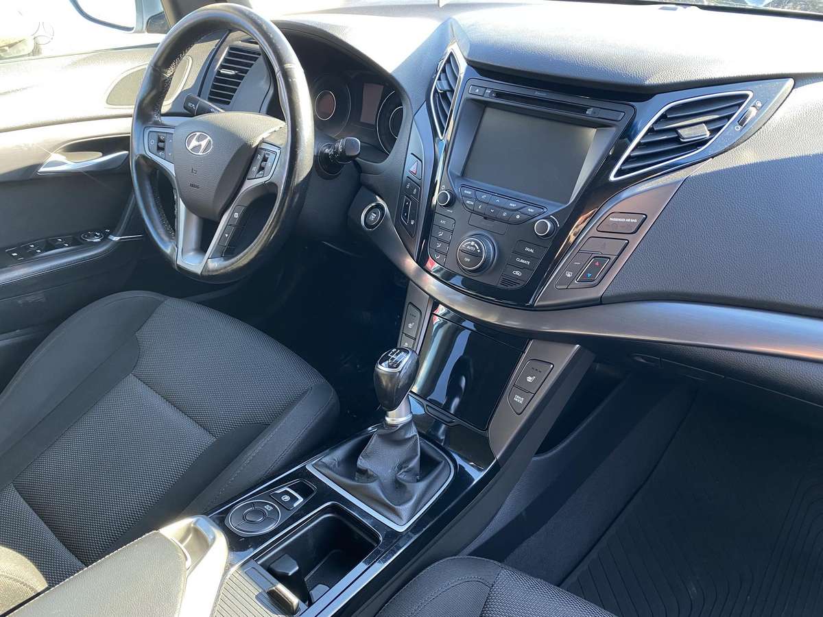 Hyundai i40 2015 — photo 15