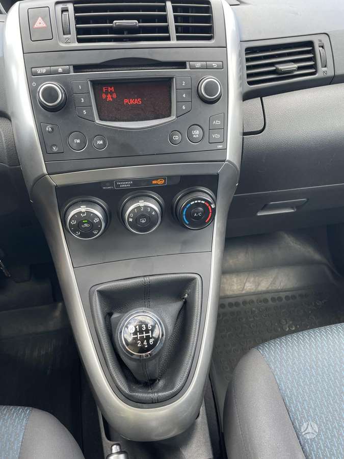 Toyota Verso 2013 — photo 11